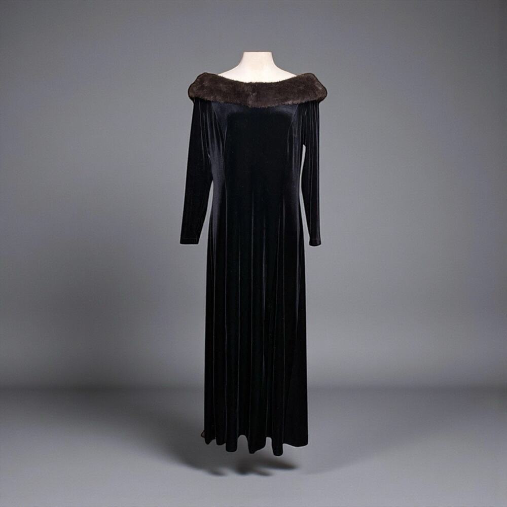 Vintage 90's EC America Faux Fur Off Shoulder Black Velvet Dress Gown NOS Sz 18